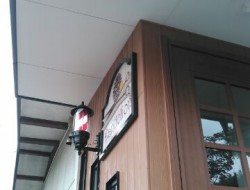 『ダンデライオン』さま看板取付け